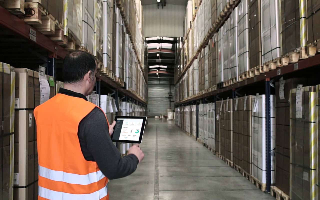 Improving inventory management is one of many benefits to field service software.